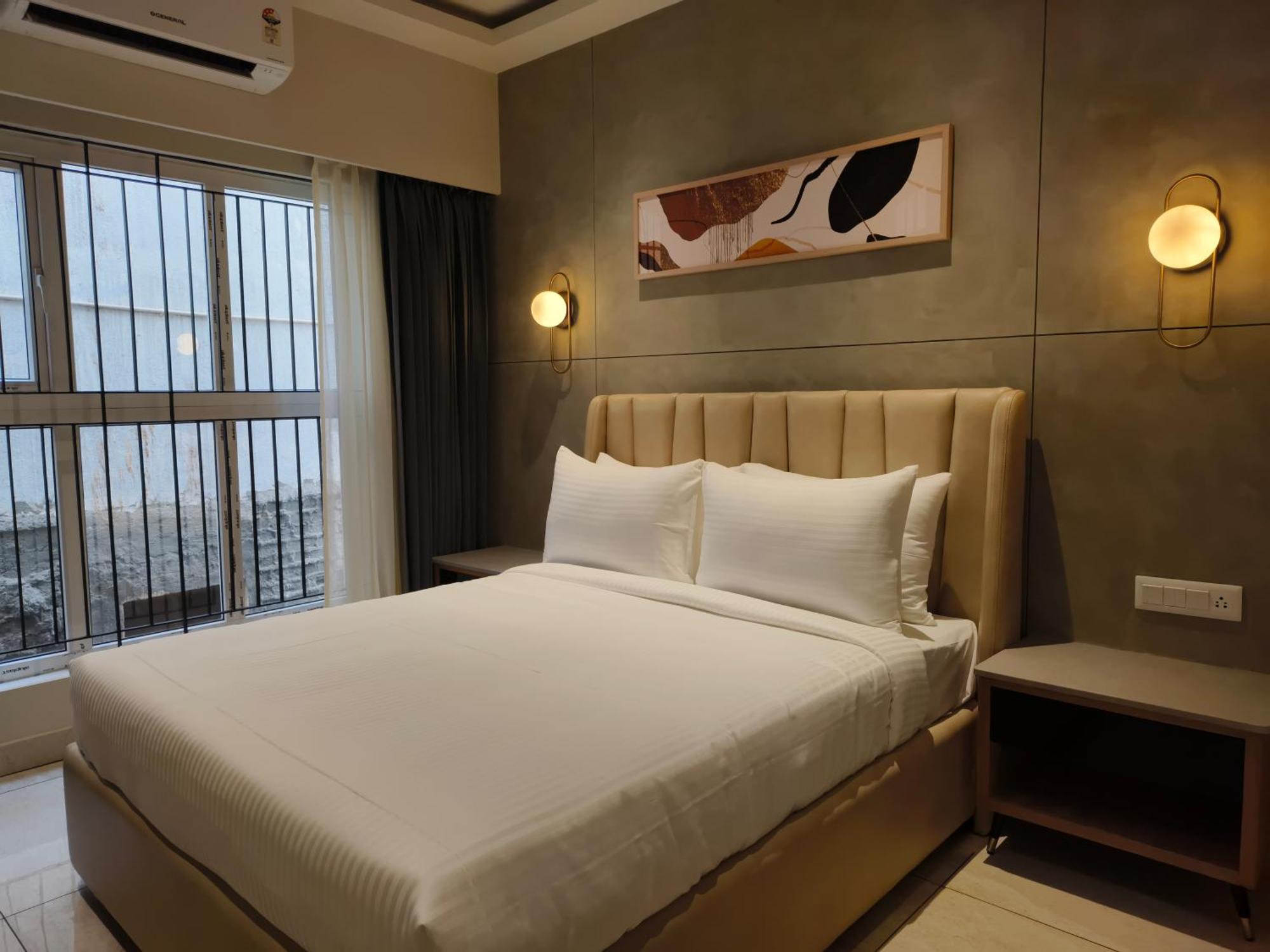 Olive Hotel Le Opera By Embassy Group Bangalore Bagian luar foto